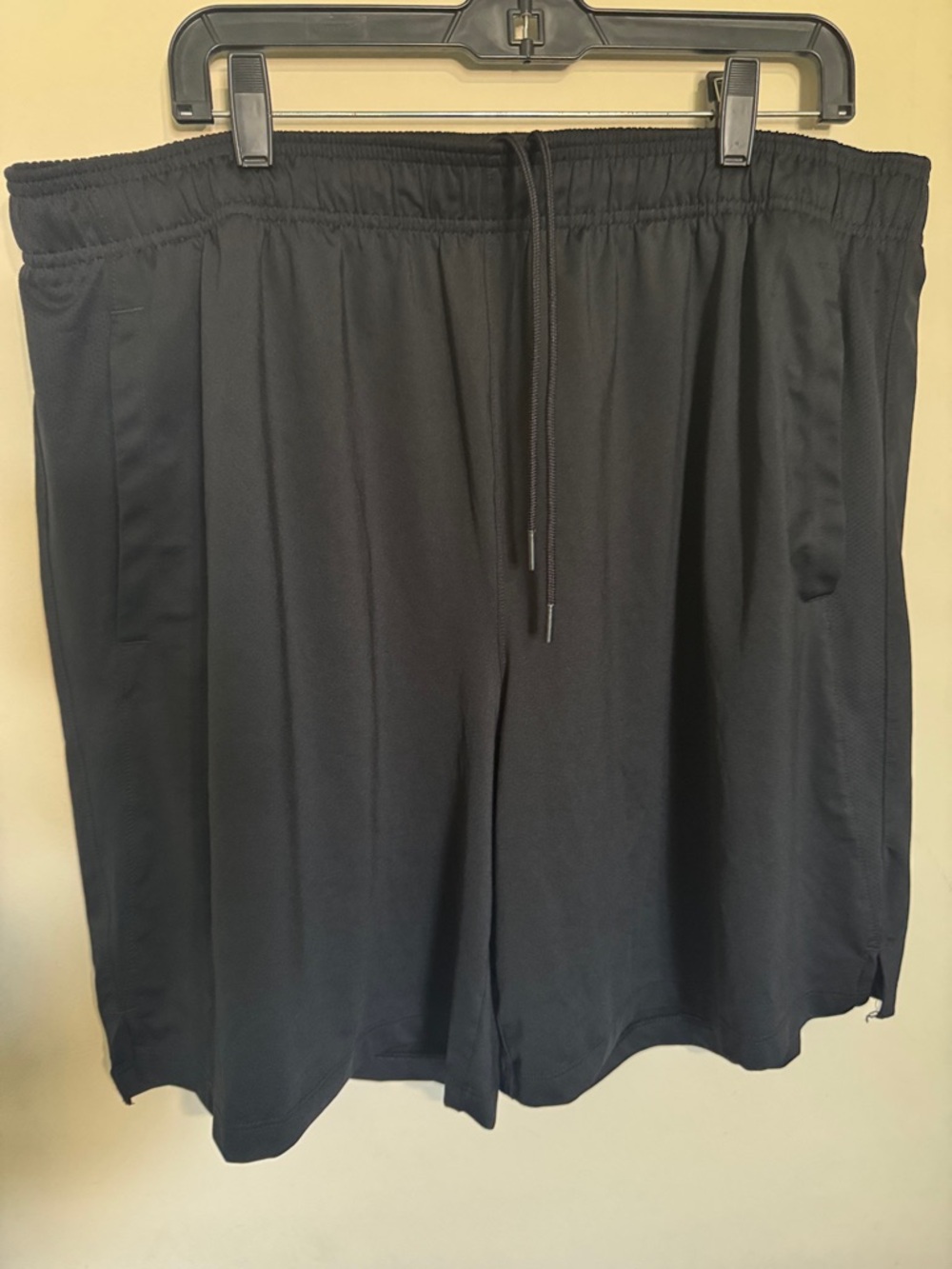 Men's Black Under Armour Shorts - Drawstring Waist